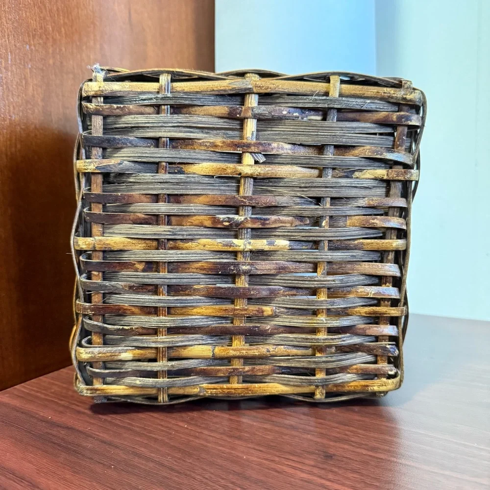 Vintage Square Pumpkin Hand-Painted Wooden Harvest Wicker Basket Barn/Farm Core